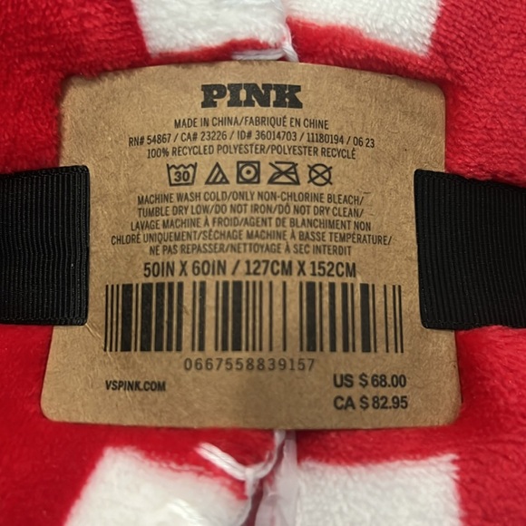 New Plush warm blanket from PINK. - Picture 5 of 5